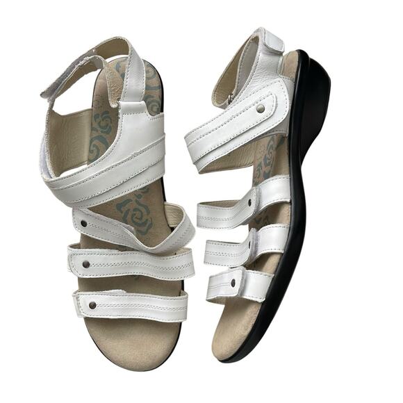Propet 10 M Aurora Adjustable Strappy Sandals White Leather Comfort Low - Picture 1 of 10